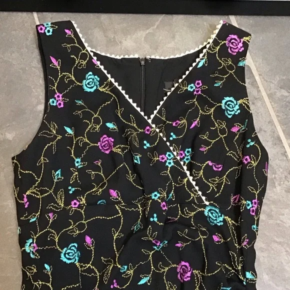 Vintage 90s Nicole Miller Floral Midi Embroidered Lace V-Neck Black Dress Size 8 - Picture 13 of 16